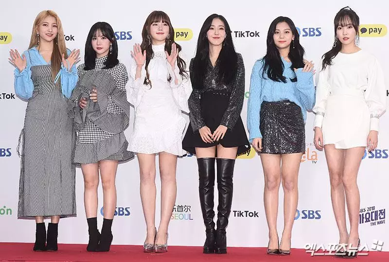 [GFRIEND][分享]181225 SBS歌謠大戰合作舞台！普美-多賢-銀河-玟星感性改編《花路》