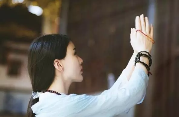 為什麼「窮人燒香越窮,富人算命越富」你知道嗎?