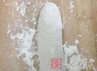 堅持食用可改變頭髪稀疏的問題,容易讓白髪變黑髪