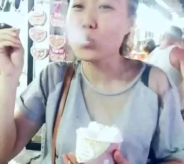 冒煙冰淇淋、蜂窩煤蛋糕…… 「網紅食品」很美味,可它健康嗎?