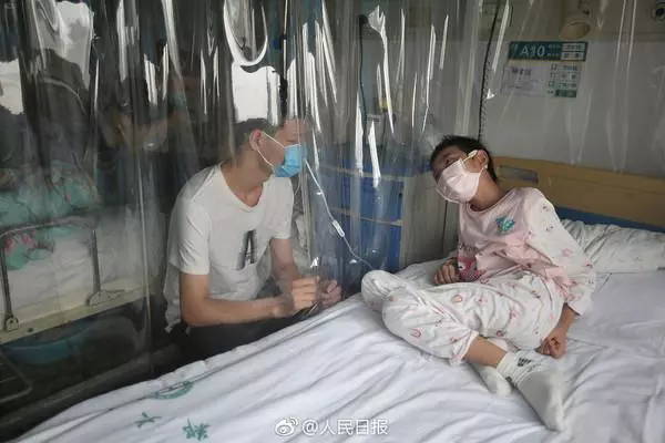 16歲少年搬貨11小時到半夜,一毛也捨不得花全為救白血病妹妹 -