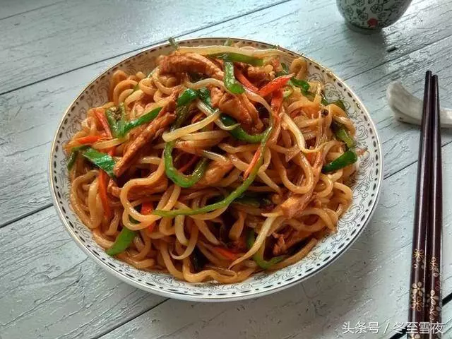 分享5道家常炒麵做法,自己在家做,就是這麼簡單,營養又美味