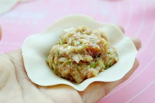 酥脆爆汁的豬肉大蔥餡鍋貼,餡料這麼調,孩子拍手說好吃