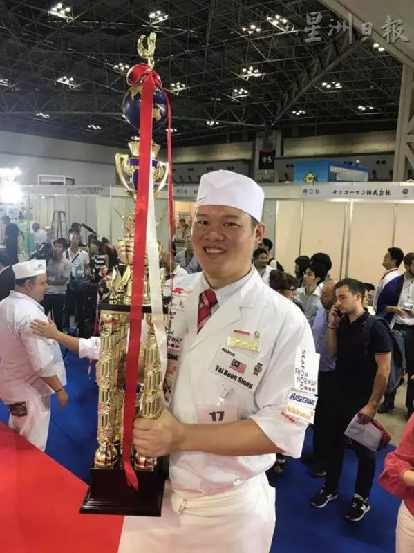 椰漿飯參巴蘇東成配料獲青睞 大馬壽司師傅稱霸全球賽 -