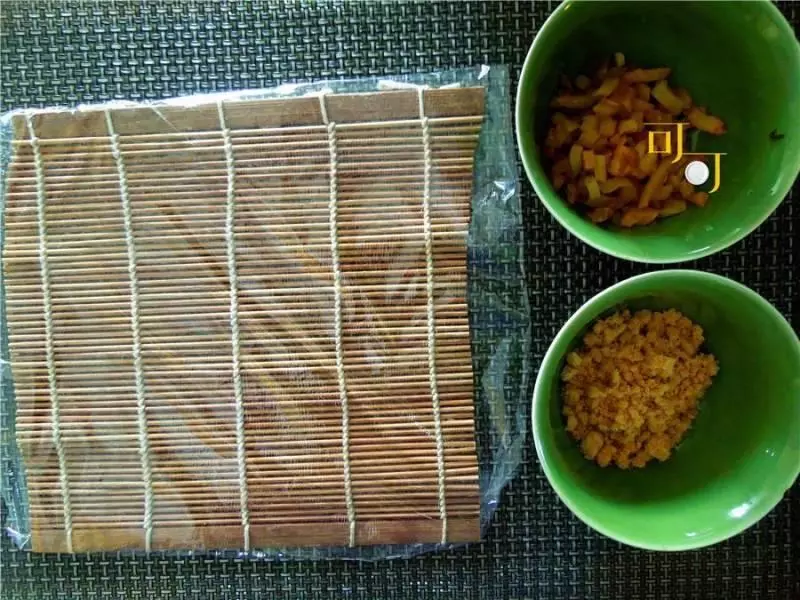 教你在家做傳統粢飯糰,油條肉鬆,外軟內酥,10元錢早餐全家吃飽