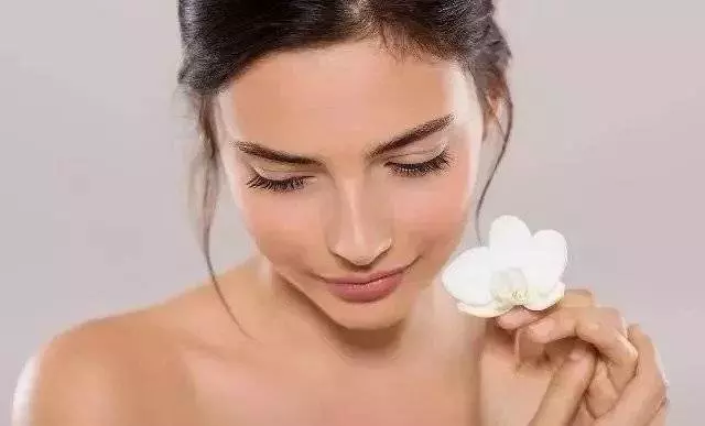 女人晨起一碗紅棗薑茶,堅持一周,3件好事7天顯而易見