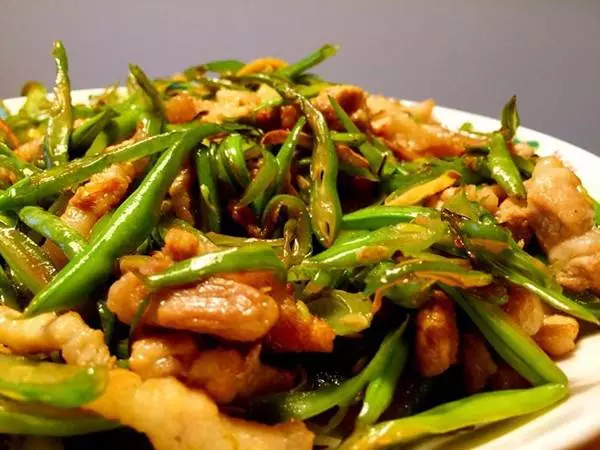 四季豆加點肉,也能如此的下飯,大人小孩都愛吃