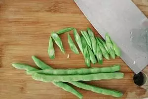 四季豆加點肉,也能如此的下飯,大人小孩都愛吃