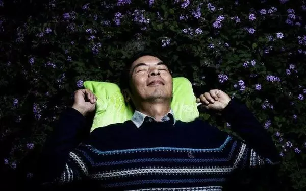 看完都質疑人生!他上班睡覺打電動 年收照樣「10億賺飽飽」老闆:別被馬雲挖走就好