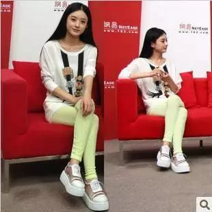 趙麗穎最新造型也太仙了吧,但有誰注意到她的鞋,網友:難怪