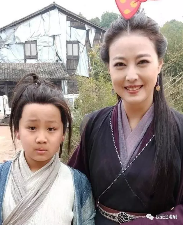 前TVB花旦古裝劇被批「大暴牙,噁心死了」!她激怒退出微博~~~