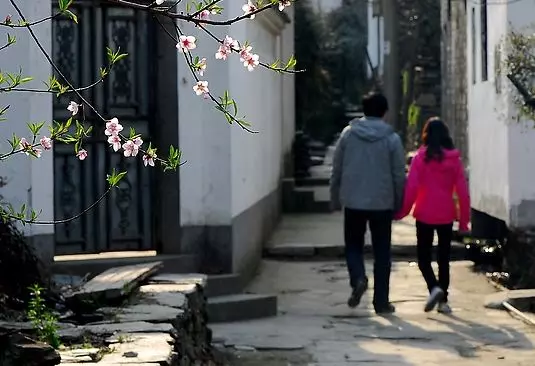 丈夫不育收養孩子,十年後,丈夫生病,兒子捐腎,得知兒子身份