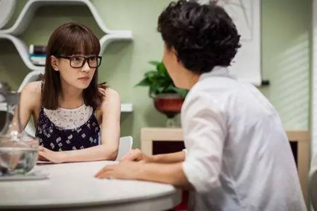 供弟弟讀完大學,弟弟結婚母親讓我給他買新房,我回母親九個字