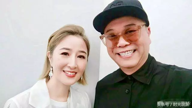 TVB演員時隔20年再度合照,關詠荷依舊年輕,陳慧珊老了,而她居然越變越美?簡直太不科學了