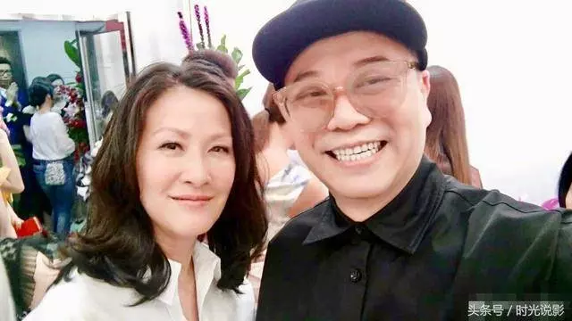 TVB演員時隔20年再度合照,關詠荷依舊年輕,陳慧珊老了,而她居然越變越美?簡直太不科學了