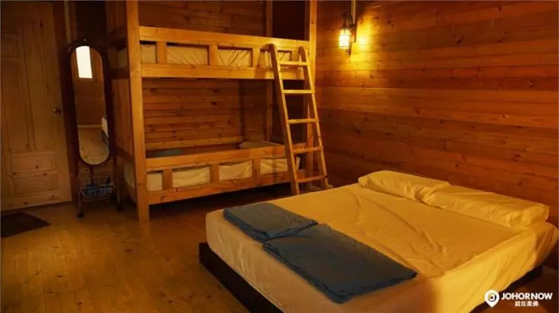 柔佛龜咯島:鹹水灣精緻木屋,4人套房只要RM260,還有早餐服務