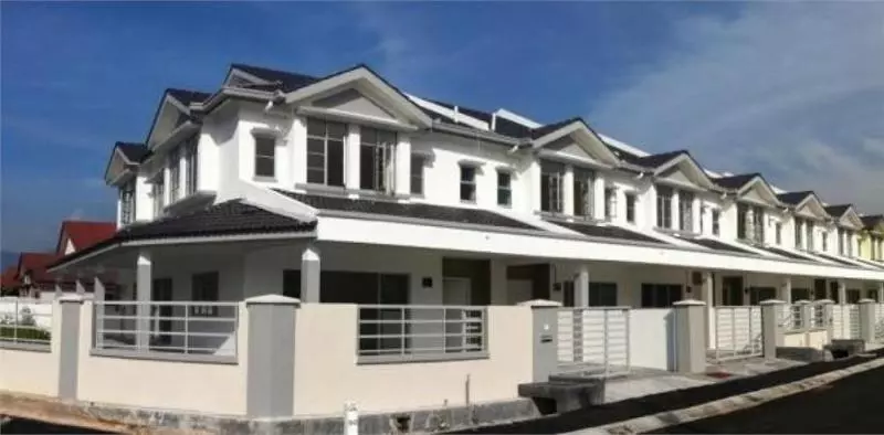 本地小夫妻,僅用60000令吉改造二手雙層排屋,小成本打造出自己夢想家