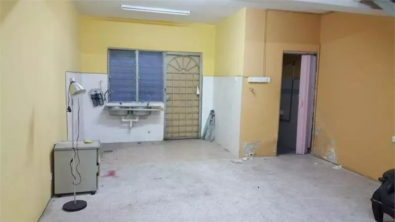 本地小夫妻,僅用60000令吉改造二手雙層排屋,小成本打造出自己夢想家
