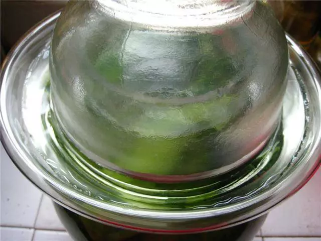 教你在家醃酸菜的方法,吃一年都不會壞,詳細步驟都發給你