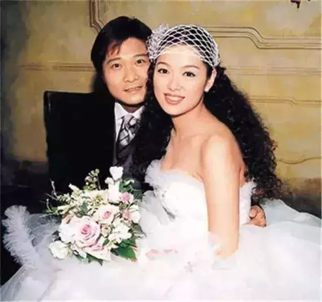錢嘉樂四段戀情:對象都是女神,老婆是《封神榜》的「柳琵琶」