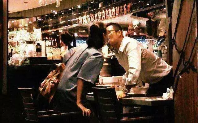 梁洛施又要嫁入豪門?李澤楷人生亂糟糟,梁洛施才是人生贏家