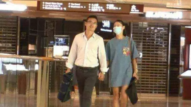 梁洛施又要嫁入豪門?李澤楷人生亂糟糟,梁洛施才是人生贏家