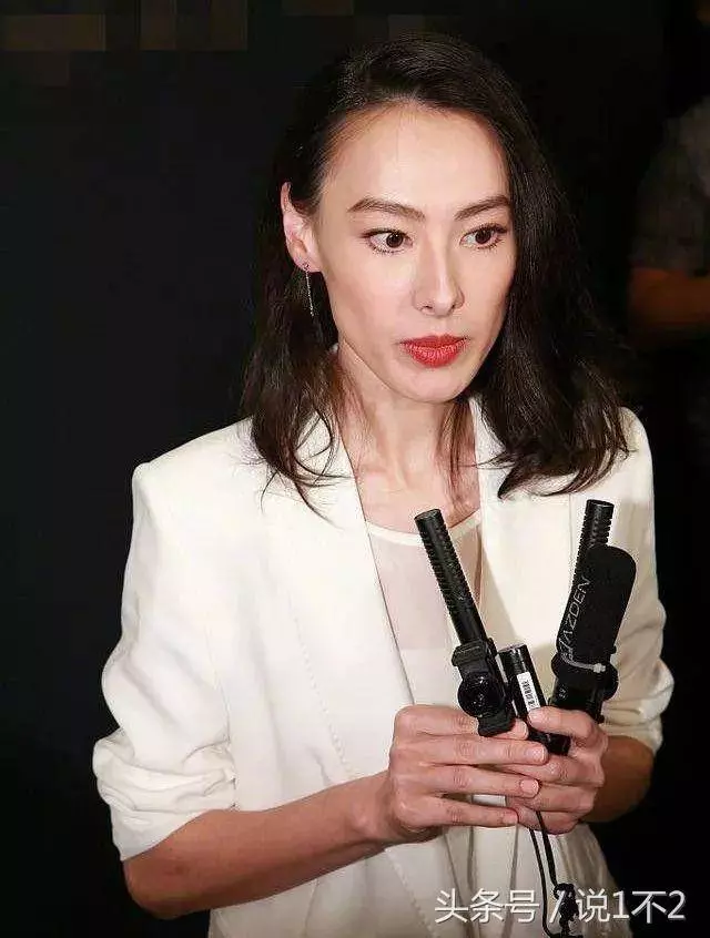 離開李澤楷,梁洛施仍活得像個金絲雀,這就是當年分手的真相?