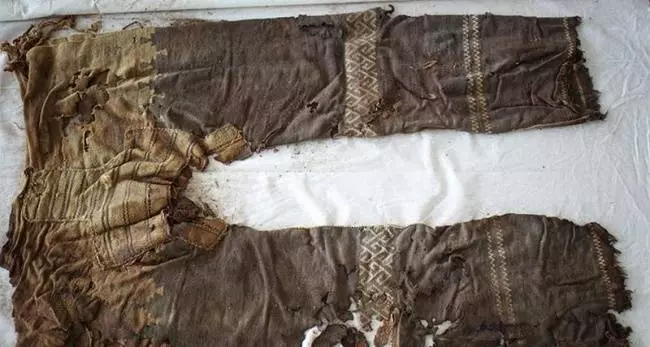 10個讓你大開眼界「世上最古老的物品」,#2 安全第一:這個由羊皮製成保險套從17世紀