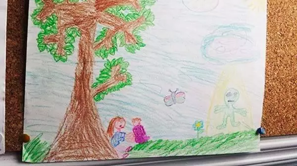 小孩們真是太恐怖了看了這27張小孩們畫的畫畫後 你今晚還睡得著嗎?