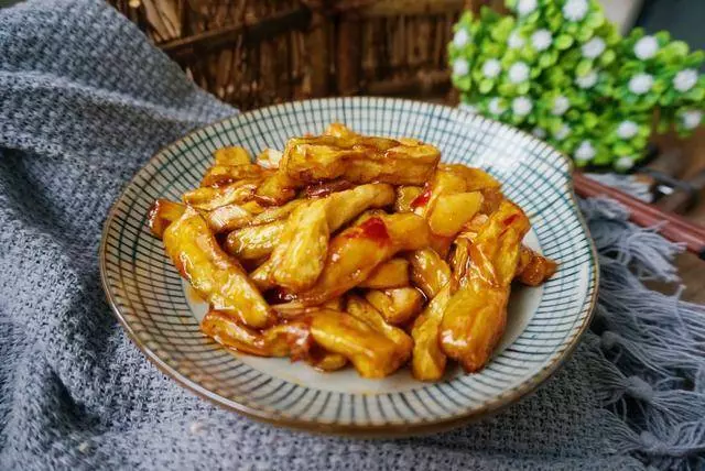 這個菜蛋白質和鈣含量極高,這樣做倍下飯,省事又好吃