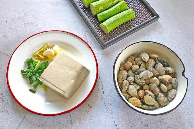 蛤蜊這麼煮湯特鮮美,女人夏天不喝就虧了,不僅去火還對皮膚好