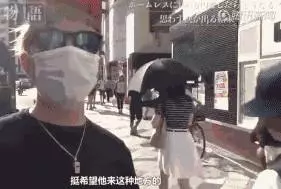給你100萬,你會怎麼花?這個流浪漢交出的答案,暖化千萬網友