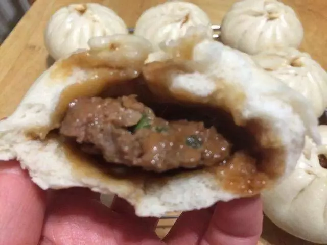 教你在家做13款肉包子做法,香嫩鬆軟,一咬就出汁,飯店裡吃不到