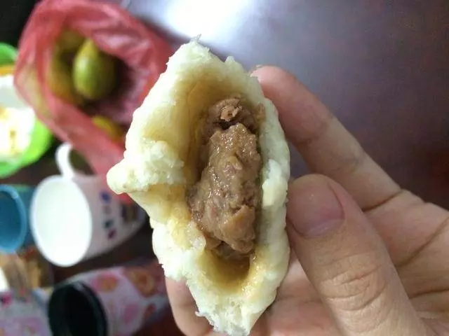 教你在家做13款肉包子做法,香嫩鬆軟,一咬就出汁,飯店裡吃不到