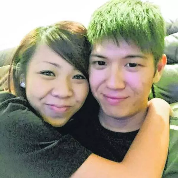 深夜騎摩哆送女友回家釀一死一傷慘禍,女友拋飛鋸腿保命, 斷腿美女向男友家索賠