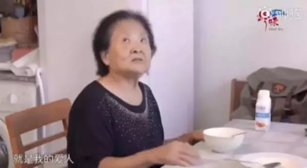 少時夫妻老來伴!張柏芝「第三胎」產後,謝霆鋒首度開口談「三人的感情事」!
