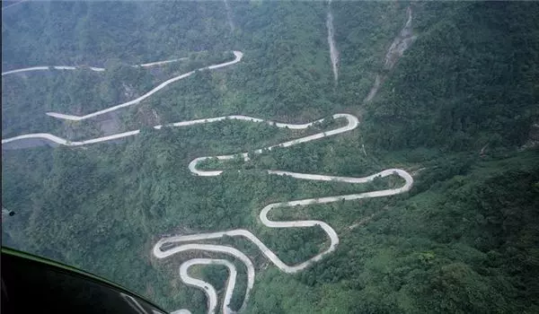 世界上最危險的10條公路!第七名在臺灣,第一還沒通車就讓1000人丟掉性命