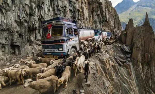 世界上最危險的10條公路!第七名在臺灣,第一還沒通車就讓1000人丟掉性命
