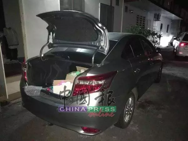 手砸腳踼 光天化日爆車窗 「爆鏡黨」橫行住宅區