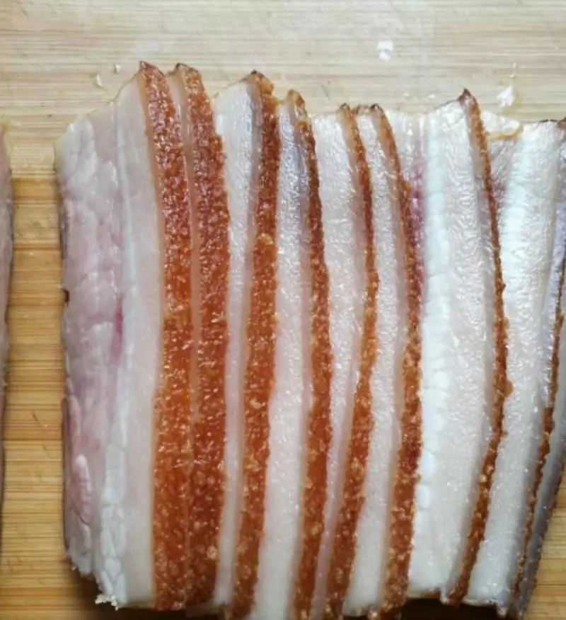 祖傳「梅菜扣肉」的秘方,想學不會都難,層次分明香氣濃鬱超好吃