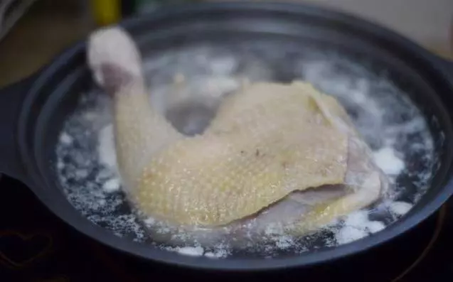超好吃「醬油雞」的秘制方法,2分鐘就能學會,光這一道菜就能吃好幾碗飯