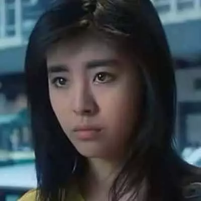 嫁億萬豪門遭7次家暴,生產前一天被打,妹妹為救她被打掉門牙
