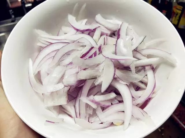 愛吃炒麵一定要收藏,教你這一招,炒出來的麵條不粘不成坨,真香
