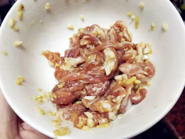 愛吃炒麵一定要收藏,教你這一招,炒出來的麵條不粘不成坨,真香