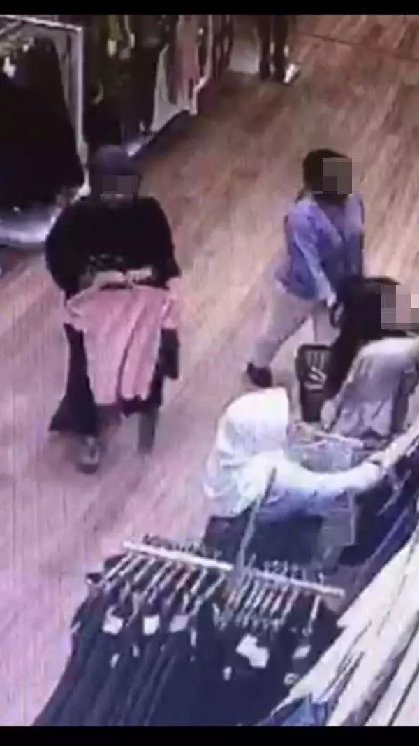 「母女黨」扒手以包圍方式圍繞藥劑師,再分散藥劑師注意力後,互相掩飾干案,整個過程不到一分鐘