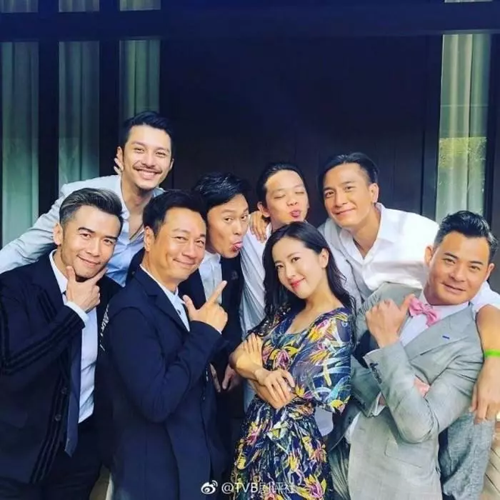 「八爺」鄭嘉穎大婚《步步》家族無人到場,比吳奇隆婚禮差太多