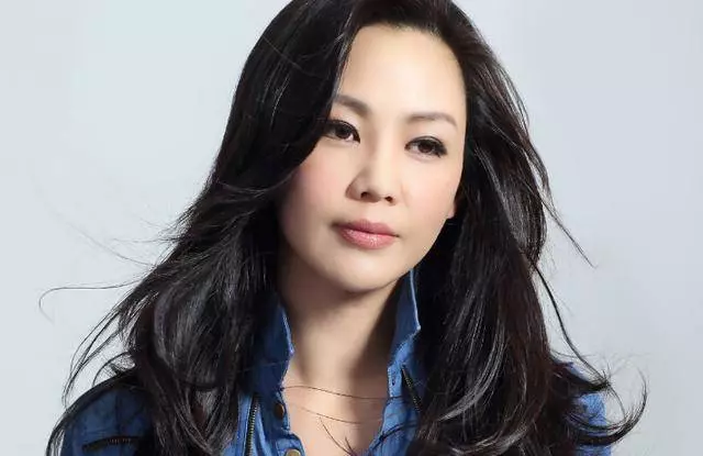 49歲鄭嘉穎:前女友和現女友對比,沒有對比就沒有傷害