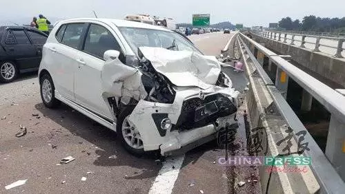 東大道黑區又車禍 中年婦 泰國小姐妹斃命