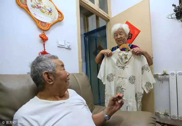 恩愛結婚五年,小叔子婚禮前夕,我和老公離婚了
