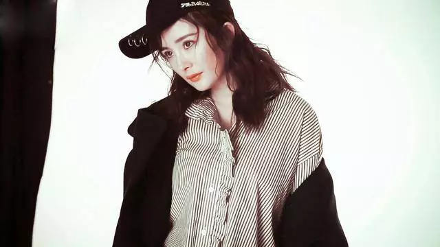 楊冪新劇來襲,這次沒有讓熱巴出演,網友大呼:男主太嫩了